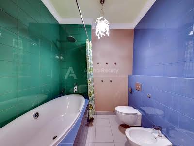 квартира за адресою Андрія Верхогляда вул. (Михайла Драгомирова), 5