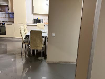 квартира за адресою Басейна вул., 12