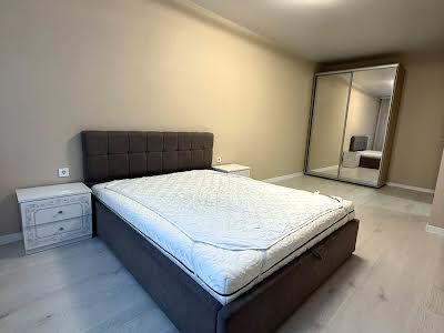 квартира за адресою Академіка Сахарова вул., 3