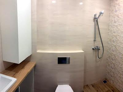квартира за адресою Каховська вул., 62