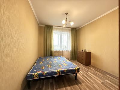 квартира за адресою Олександра Мишуги вул., 3