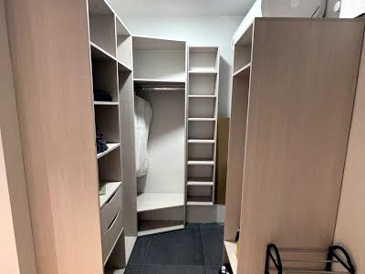 квартира за адресою Сім'ї Кульженків вул. (Петра Дегтяренка), 31-А