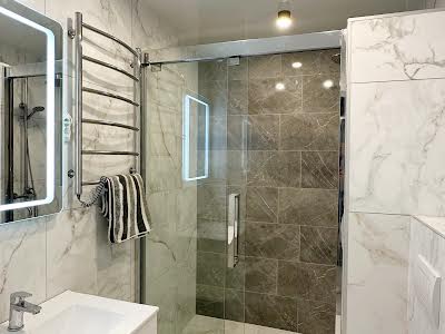 квартира за адресою Залізнична, 9а