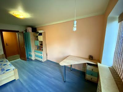 квартира за адресою Романа Ратушного вул. (Волгоградська), 29
