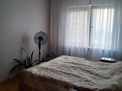 квартира за адресою Софії Русової вул., 3