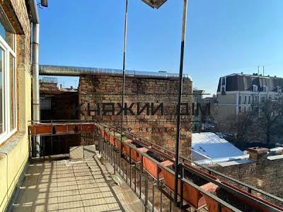 комерційна за адресою Рейтарська вул., 11