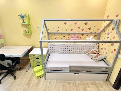 квартира за адресою Генерала Алмазова вул. (Кутузова), 1