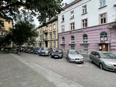 комерційна за адресою Мирослава Скорика вул. (Петра Чайковського), 10