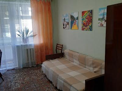 комната по адресу Владимира Ивасюка просп. (Героїв Сталінграду), 48