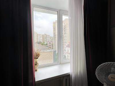 квартира за адресою Бутишів пров. (Андрія Іванова вул.), 12