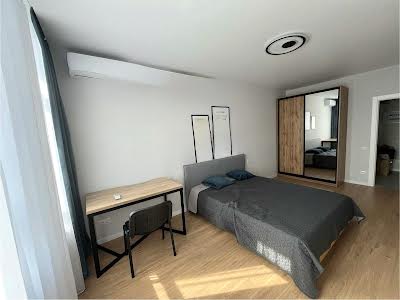 квартира за адресою Миколи Гулака вул., 4