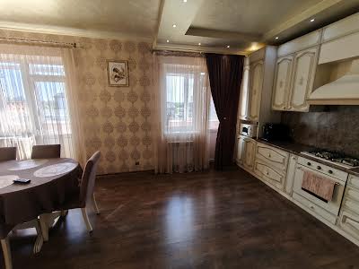квартира за адресою с. Минай, Августина Волошина вул., 6