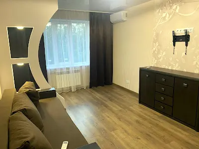 квартира по адресу Чернобыльская ул., 18