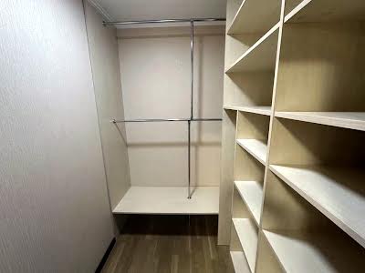 квартира по адресу Миколы Бажана просп., 10