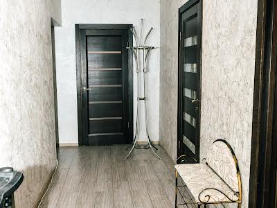 квартира за адресою Довга вул., 20в