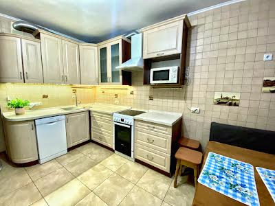 квартира за адресою Смілянська вул., 15