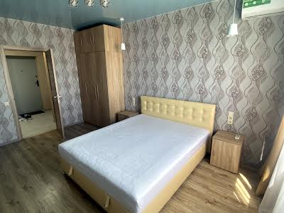 квартира по адресу Ревуцкого ул., 40-В