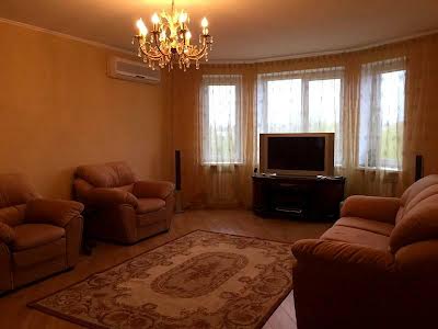квартира за адресою Миколи Амосова вул., 4