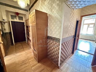 квартира за адресою Волоська вул., 37Б