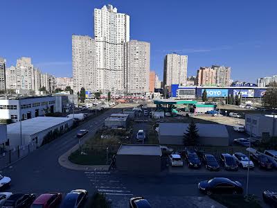 квартира за адресою Дніпровська набережна вул., 16-Г