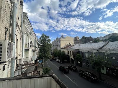 квартира за адресою Михайлівська вул., 18-А