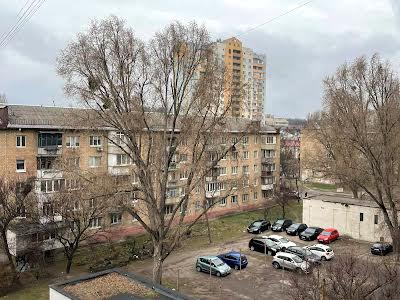квартира за адресою Автозаводська вул., 89а