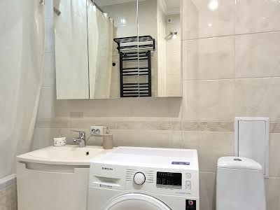 квартира за адресою Катерини Білокур, 1а