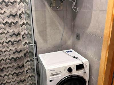 квартира за адресою Ревуцького вул., 40-В