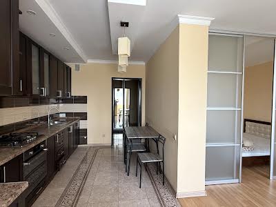 квартира за адресою Під Голоском вул., 8