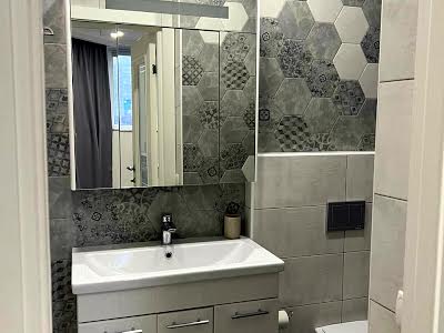 квартира за адресою Драгоманова вул., 38-А