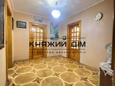 квартира за адресою Лариси Руденко вул., 13