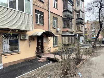 комерційна за адресою Богдана Гаврилишина вул. (Ванди Василевської), 14