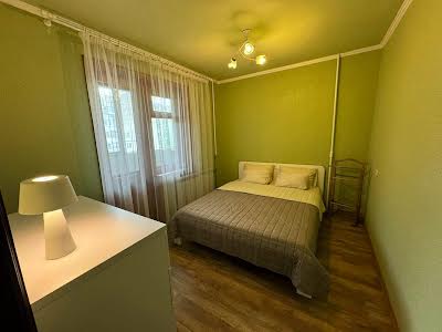 квартира по адресу Героев просп., 40