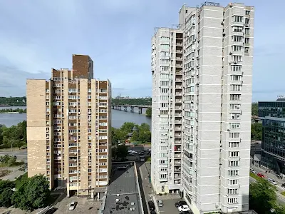 квартира по адресу Павла Тычины просп., 4