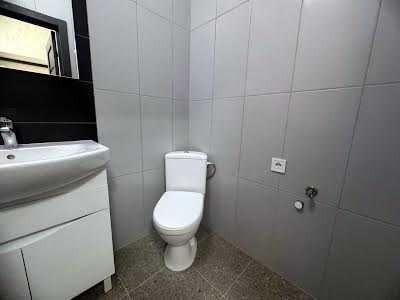 квартира за адресою Українська вул., 12/1