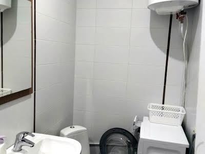 квартира за адресою Середньофонтанська вул., 19-А