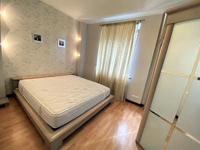 квартира за адресою Госпітальна вул., 1а