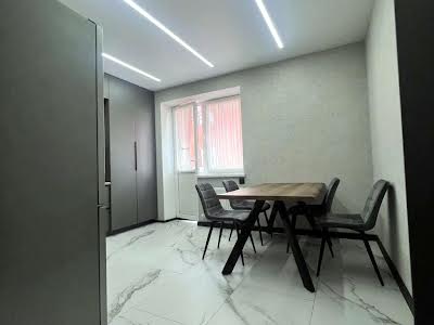 квартира по адресу Миру ул., 12