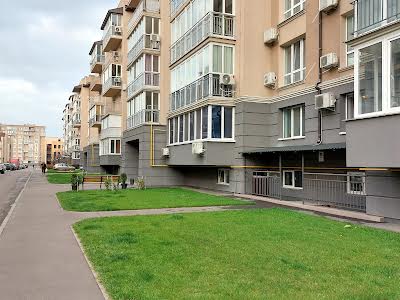 квартира за адресою Метрологічна вул., 54а