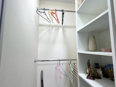 квартира за адресою Жасминова вул., 11
