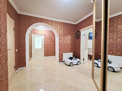 квартира за адресою Лепкого, 8