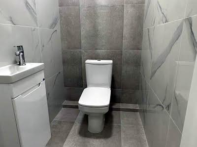 квартира за адресою Дениса Січинського вул., 2