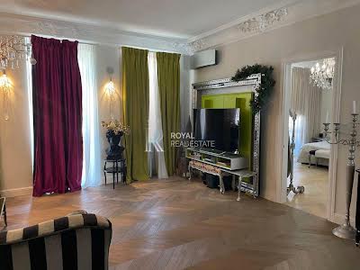 квартира за адресою Шота Руставелі вул., 32