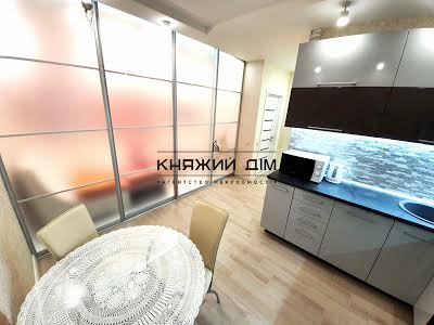 квартира за адресою Митрополита Василя Липківського вул. (Урицького), 33-А