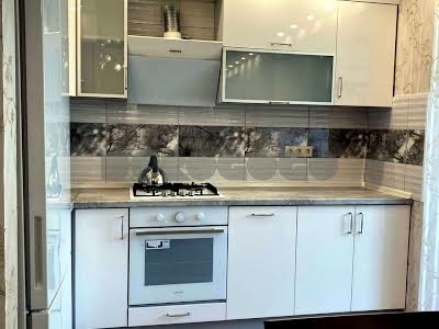квартира по адресу Жулянська ул., 1д