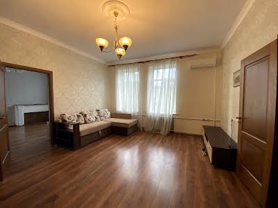 квартира за адресою Карела Чапека вул. (Юліуса Фучика), 2