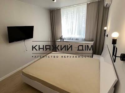 квартира по адресу Ревуцкого ул., 40-Б