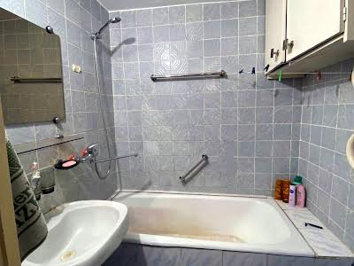 квартира за адресою Коломийська вул., 6