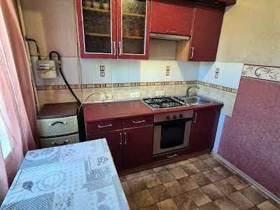 квартира за адресою Червона вул., 8