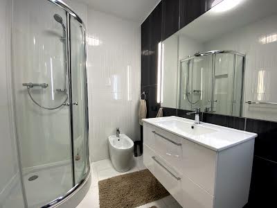 квартира за адресою Панаса Мирного пров., 28 а